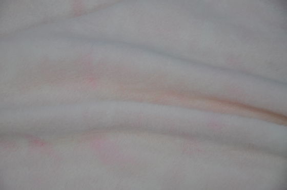 Onde entretenue 100% du polyester 150cm de tissu de fourrure de lapin de Faux ou réglable