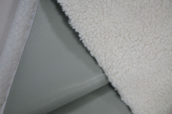 tissu composé de laine du suède 100% et de l'agneau