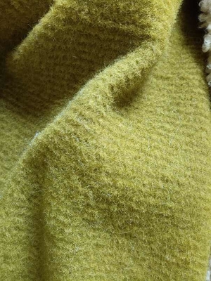 La chaîne 100% de la meilleure qualité de polyester a tricoté le tissu pour des vêtements