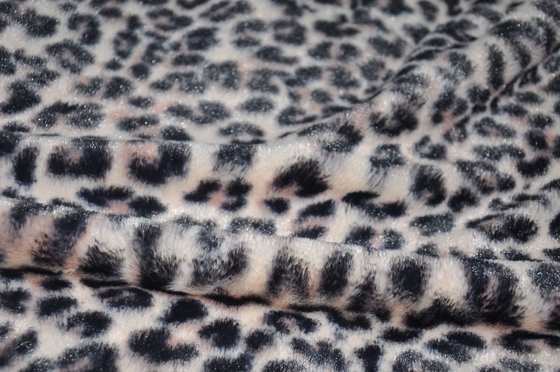 Le léopard 100% de polyester impriment la largeur du tissu 310gsm 150CM