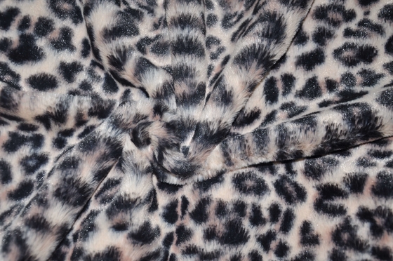 Le léopard 100% de polyester impriment la largeur du tissu 310gsm 150CM