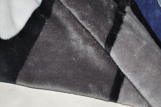 Onde entretenue 100% du polyester 150cm ou tissu réglable 180gsm d'ouatine de flanelle