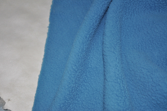 320gsm onde entretenue 100% du polyester 150cm ou tissu réglable de laine polaire