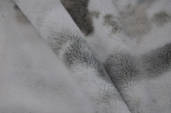 Tissu solide 150cm de fourrure de Faux de Sherpa de polyester de 100 P chaud