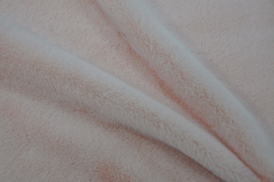 Onde entretenue 100% du polyester 150cm de tissu de fourrure de lapin de Faux ou réglable