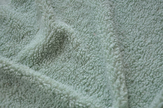 Le matériel de textile confortable et fin pour la chaleur et la mode déforment le tissu tricoté