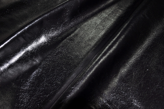 L'unité centrale lisse de 137cm de Faux de solide noir d'unité centrale garnissent en cuir semi fini