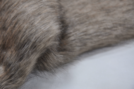 Le long Faux de Fox du tissu 150cm de fourrure de cheveux de Brown, qualité a garanti, t'apporte l'expérience de luxe finale