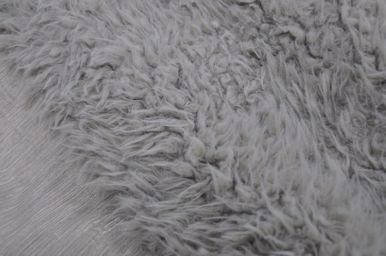 Acrylique mongol 150cm Shell Garment Showcasing Personality de tissu de fourrure et goût de mode