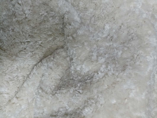 La chaîne 100% de la meilleure qualité de polyester a tricoté le tissu pour des vêtements