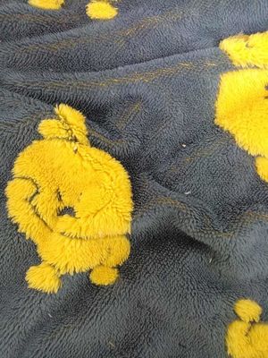 Le velours de coton doubles côtés est doux et confortable.